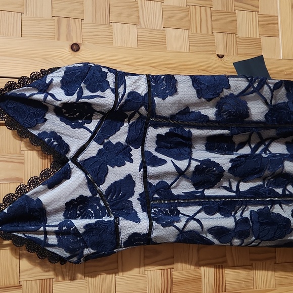 Lulu's Navy and White Floral Lace Midi Dress - Picture 2 of 4